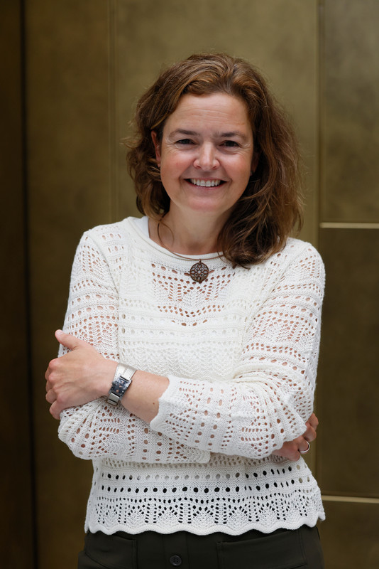 AR2026KdW // kathleendewit.jpg (139 K)